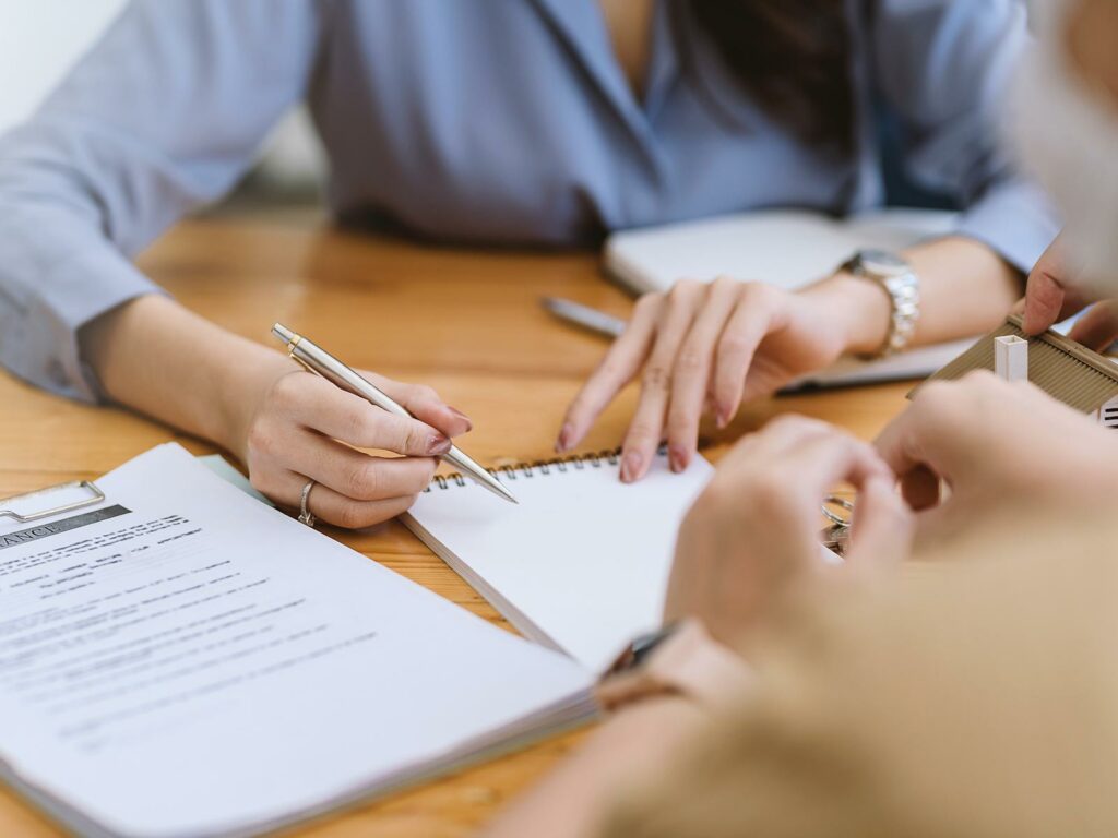 Usos y aplicaciones del seguro de caución una garantía multisectorial